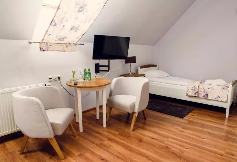 Hotelli Rozmaryn I Lawenda