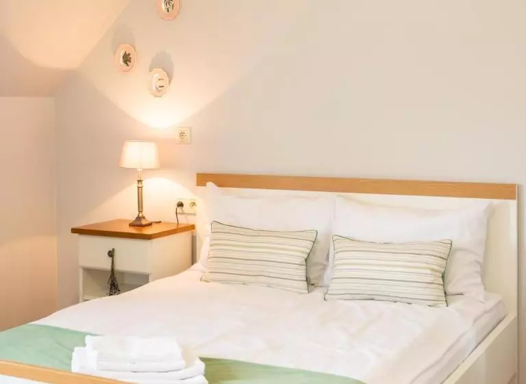 Hotelli Rozmaryn I Lawenda