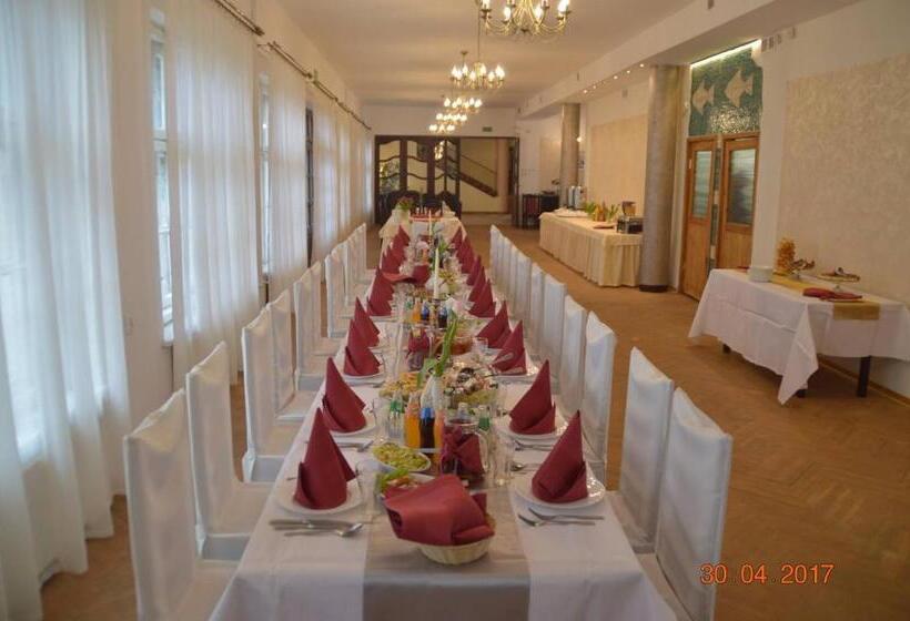 בית מלון כפרי Zajazd Turystyczny Hetman