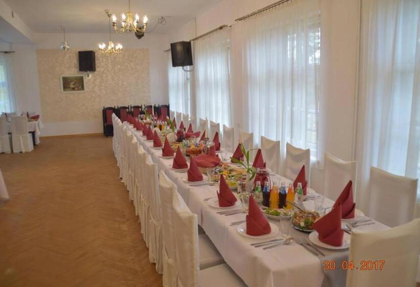 בית מלון כפרי Zajazd Turystyczny Hetman