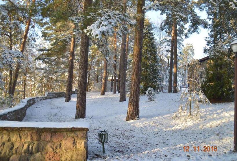 בית מלון כפרי Zajazd Turystyczny Hetman