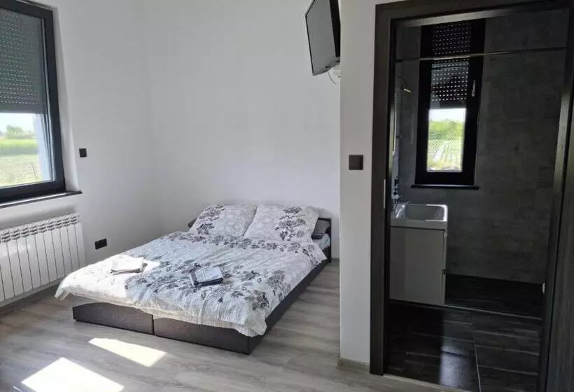 Majatalo Noclegi 24/h Leszczynek