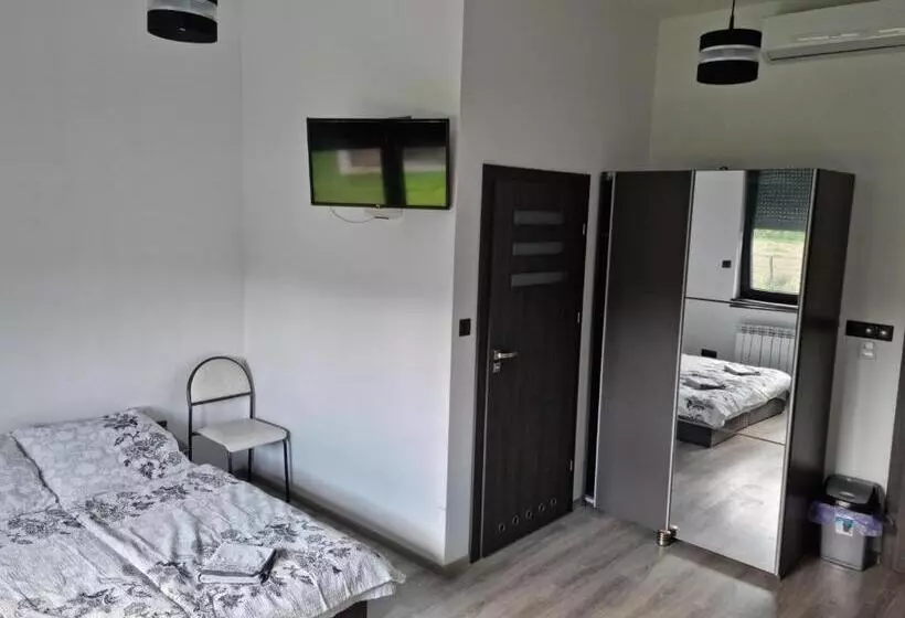 Majatalo Noclegi 24/h Leszczynek