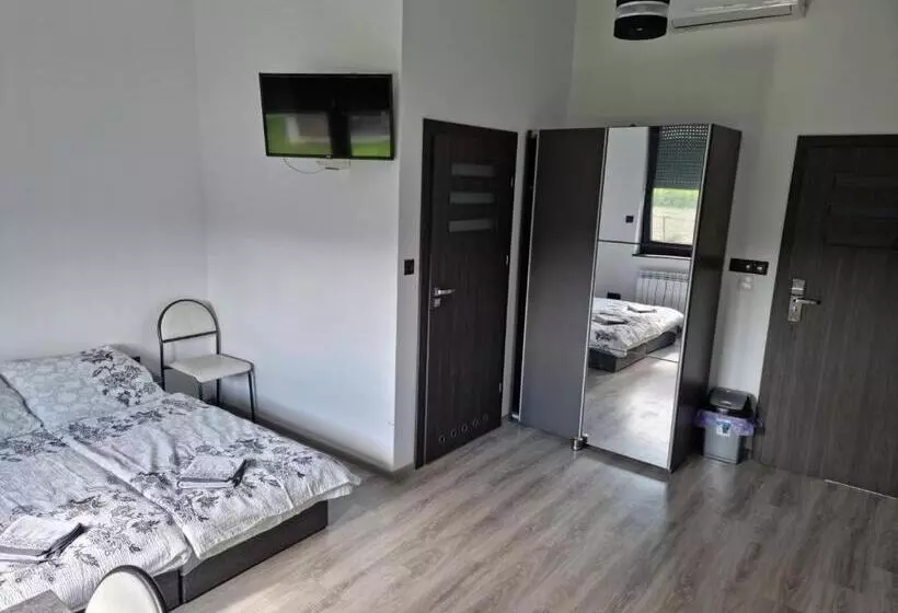 Majatalo Noclegi 24/h Leszczynek
