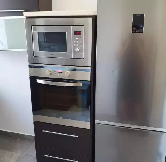 Majatalo Noclegi 24/h Leszczynek