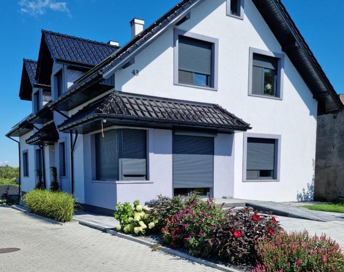 פנסיון Noclegi 24/h Leszczynek