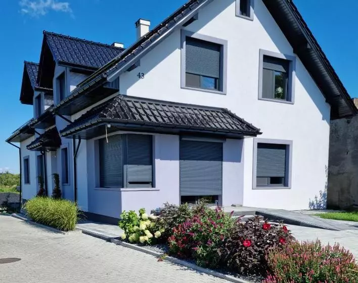 Majatalo Noclegi 24/h Leszczynek