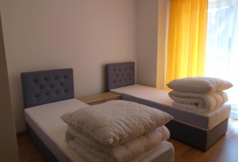 Panzió Willa Halusia