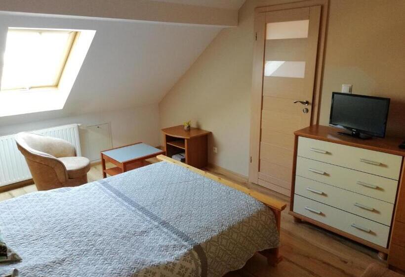 פנסיון Willa Kalina