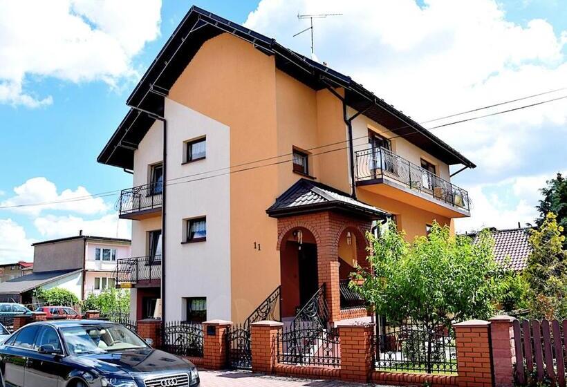 פנסיון Willa Kalina