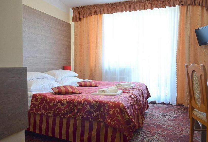 リゾートホテル Arka Centrum Rekreacji Wypoczynku I Rehabilitacji