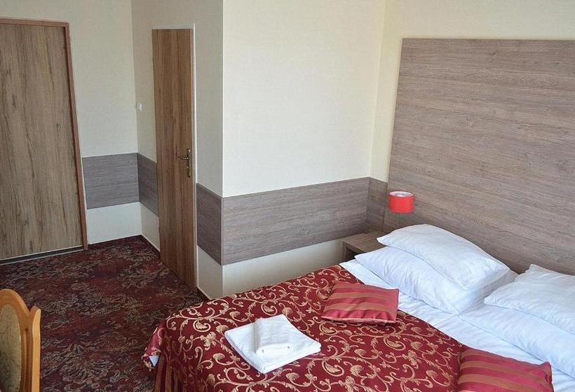 リゾートホテル Arka Centrum Rekreacji Wypoczynku I Rehabilitacji