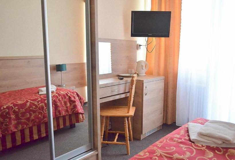 リゾートホテル Arka Centrum Rekreacji Wypoczynku I Rehabilitacji