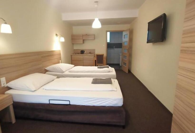 リゾートホテル Folwark Na Półwyspie