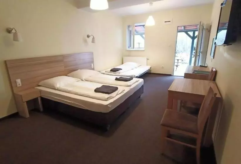 Lomakeskus Folwark Na Półwyspie