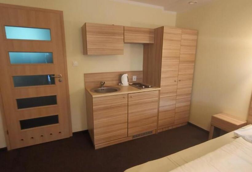 リゾートホテル Folwark Na Półwyspie