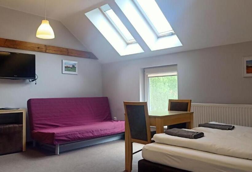 リゾートホテル Folwark Na Półwyspie