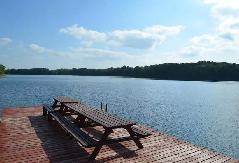 Lomakeskus Folwark Na Półwyspie