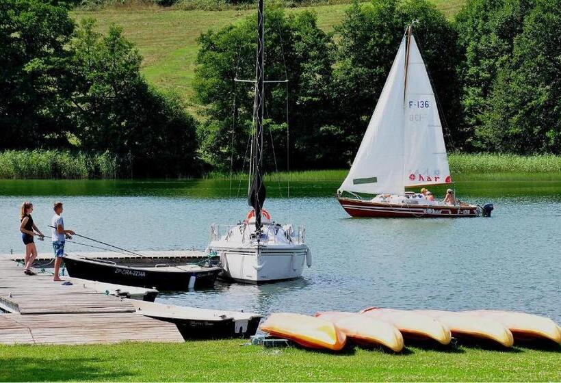 リゾートホテル Folwark Na Półwyspie