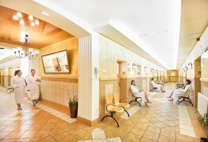 리조트 Jan Kazimierz