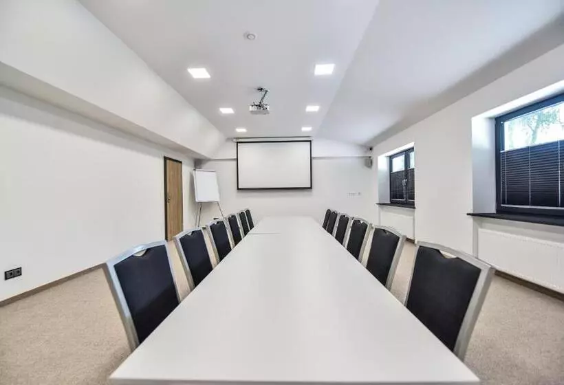 Lomakeskus Sport Rooms Spała