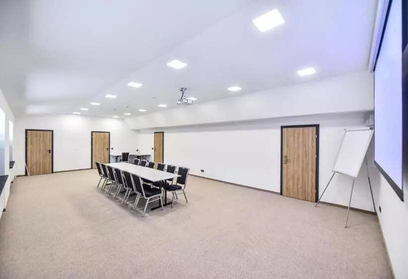 Lomakeskus Sport Rooms Spała