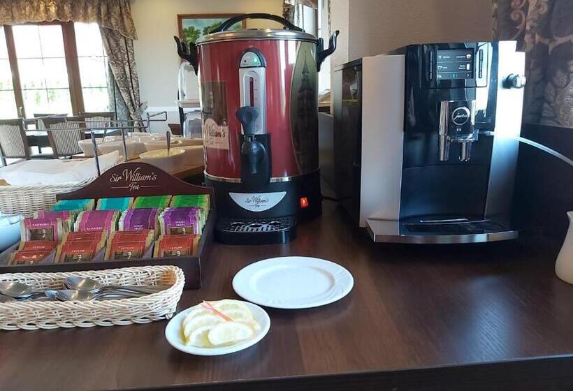 הוסטל Gościniec Nad Zalewem