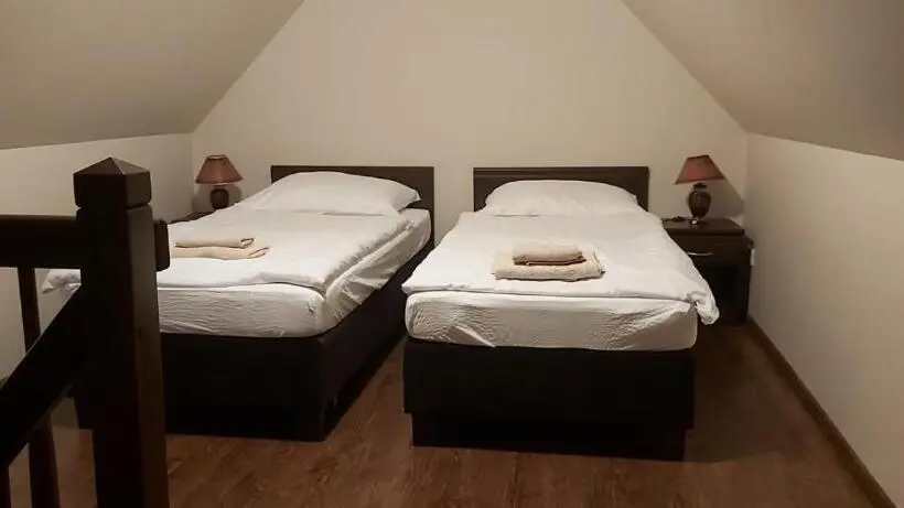 ユースホステル Gościniec Nad Zalewem
