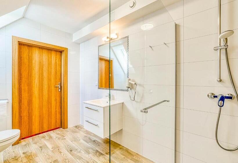 تختخواب و صبحانه żelazne Wrota