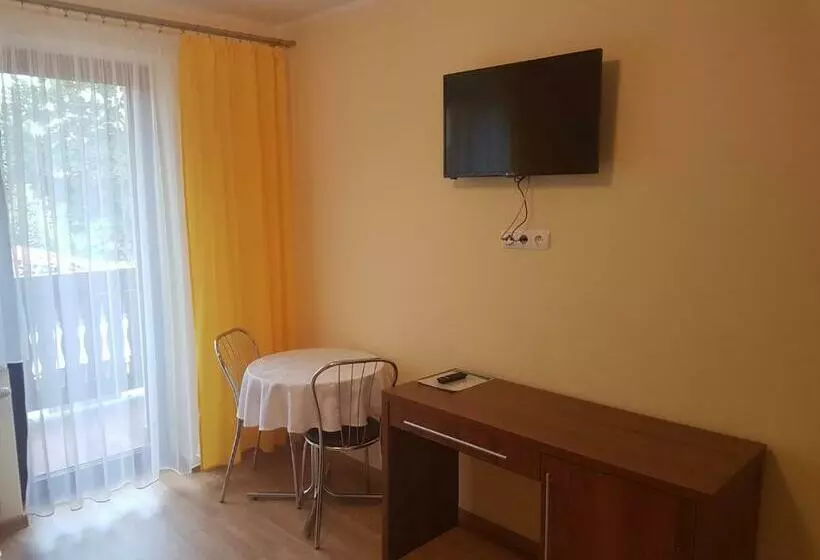 Aamiaismajoitus (B&B) U Andzi