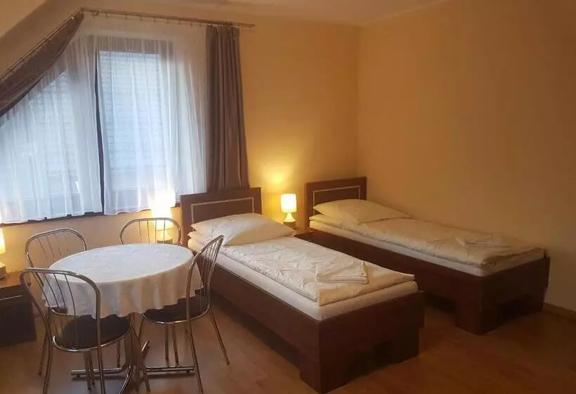 Aamiaismajoitus (B&B) U Andzi