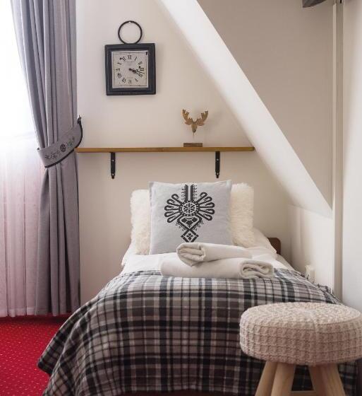 تختخواب و صبحانه Willa Joanna