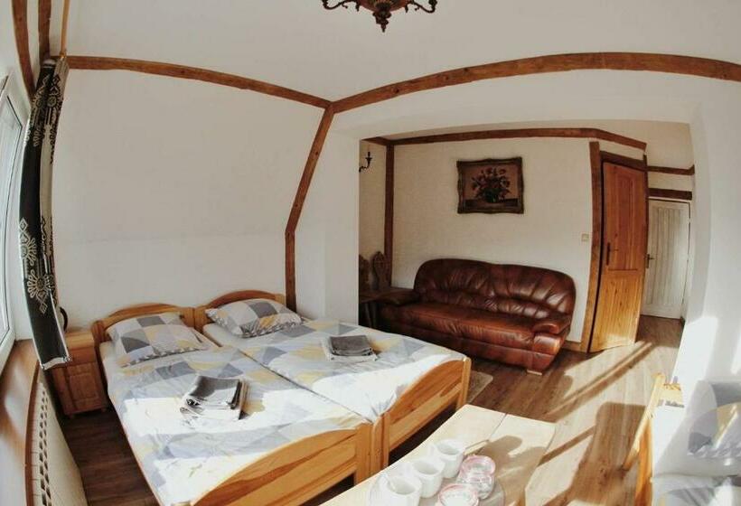 Aamiaismajoitus (B&B) Zajazd Tatrzanski
