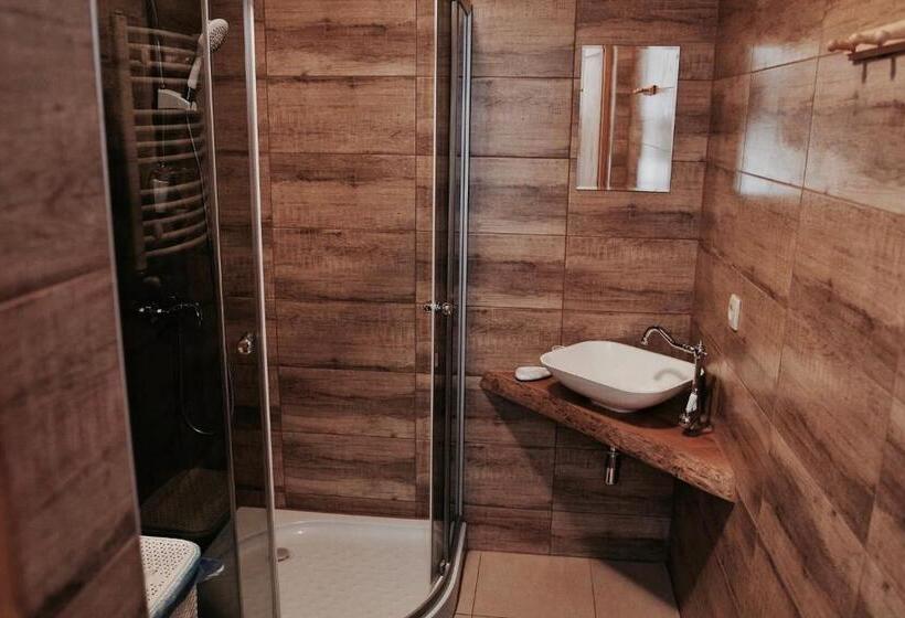 Aamiaismajoitus (B&B) Zajazd Tatrzanski