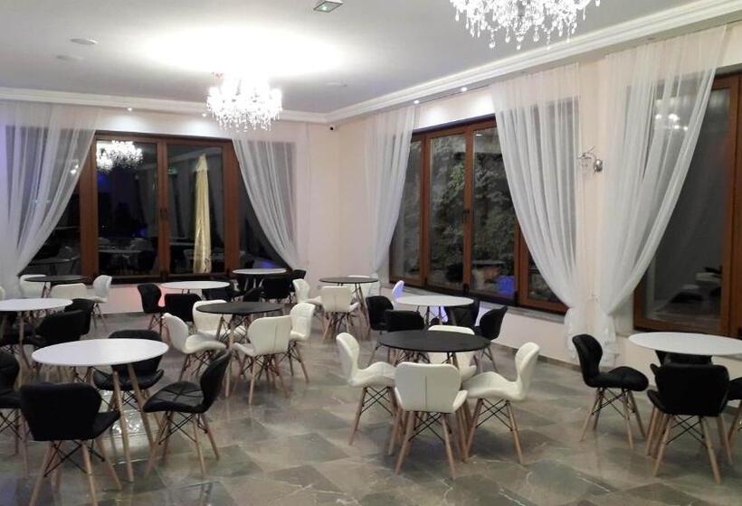 ホテル I Restauracja Admirał