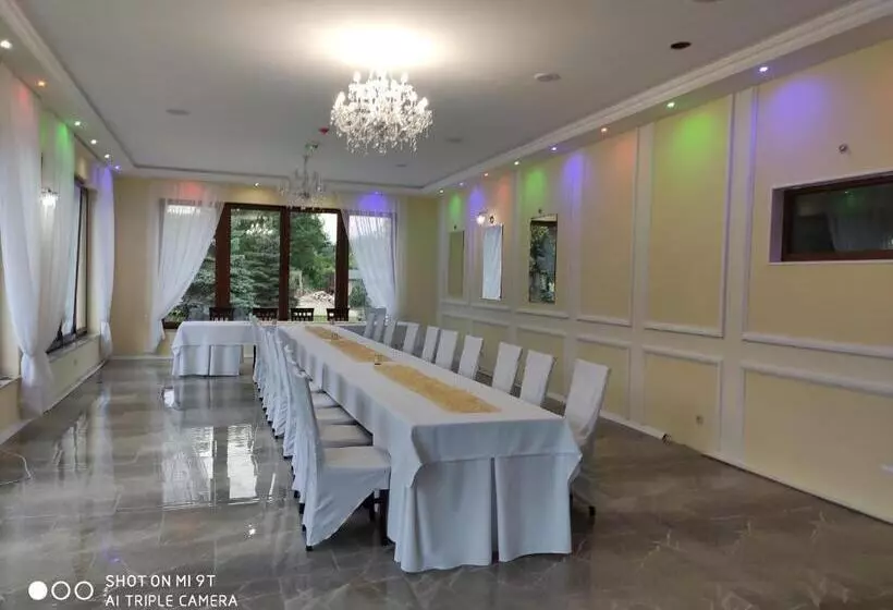 هتل I Restauracja Admirał