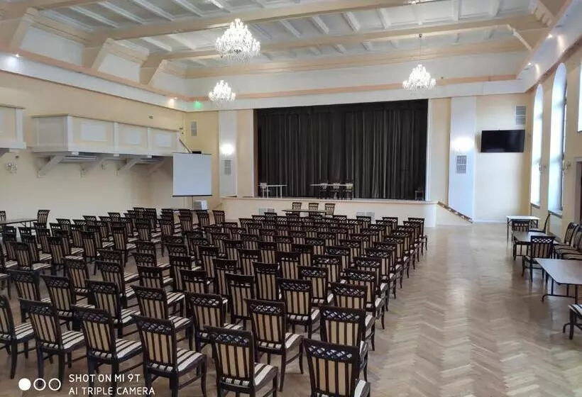 هتل I Restauracja Admirał