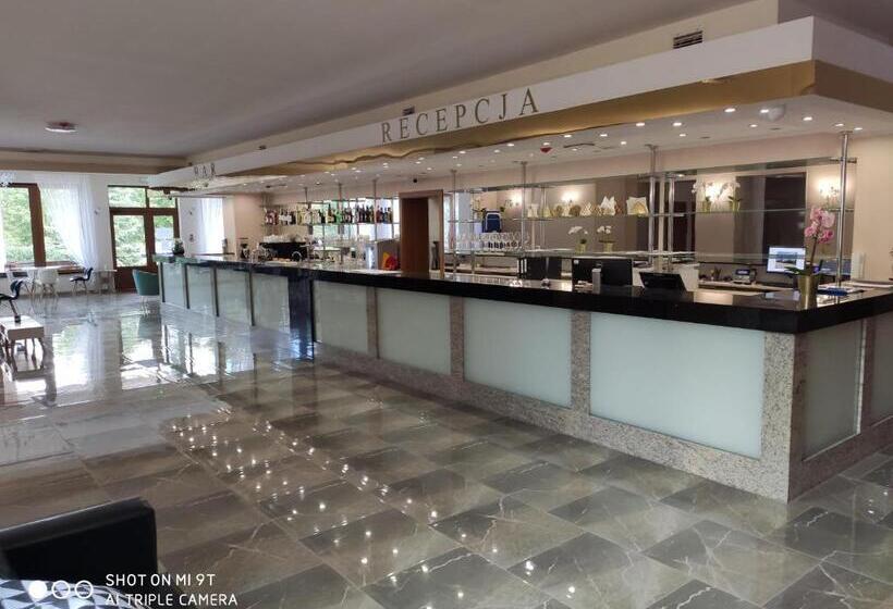 ホテル I Restauracja Admirał