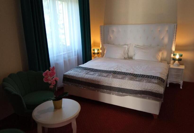 ホテル I Restauracja Admirał