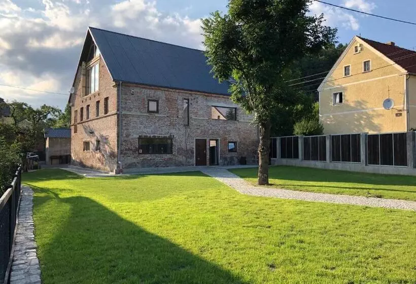 Hotelli Kwatera Karkonoska