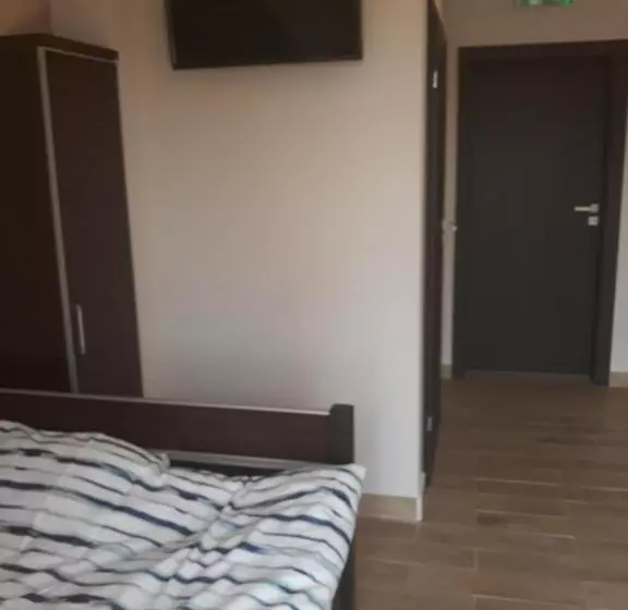 ホテル Tawerna Akropolis