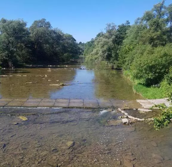 Hotelli Zacisze Osławy Agroturystyka
