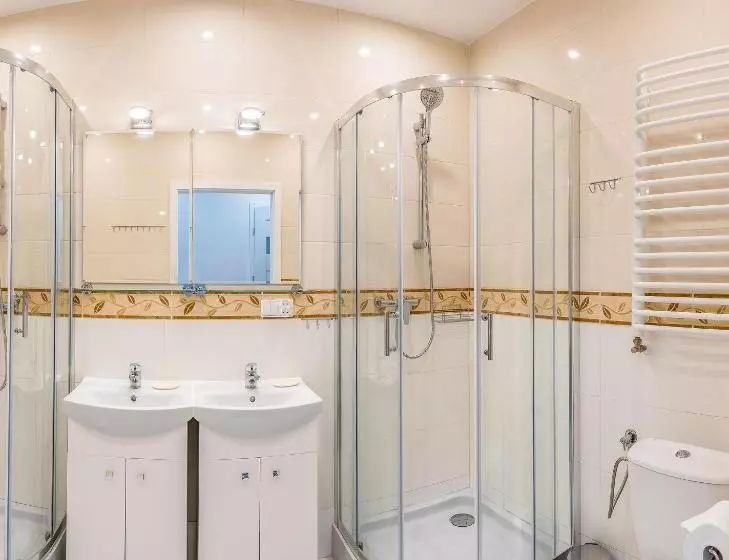 J&j Apartments łazienna 30 Pokoje Na Wynajem