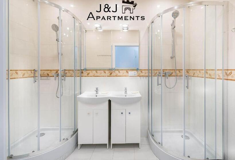 J&j Apartments łazienna 30 Pokoje Na Wynajem
