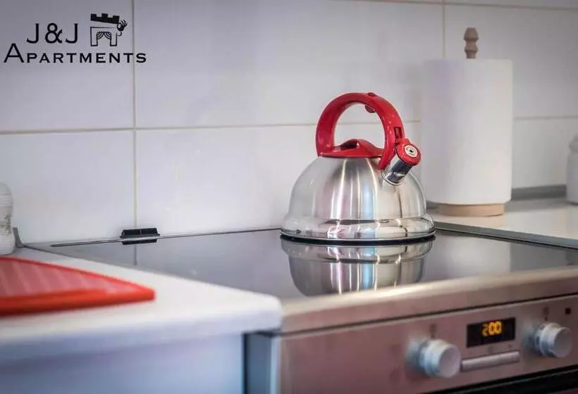 J&j Apartments łazienna 30 Pokoje Na Wynajem