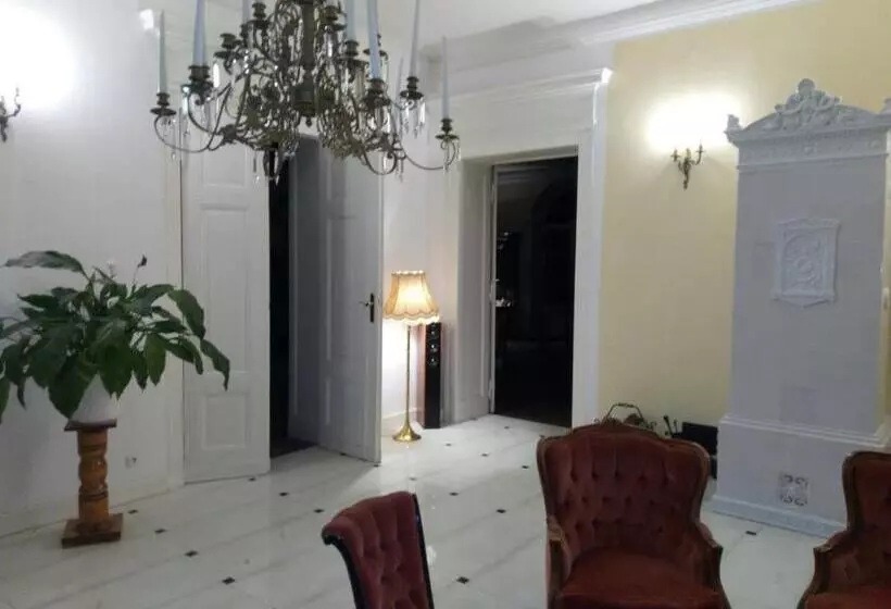 Lomakeskus Pałac Kwilecki  Agroturystyka Premium & Spa
