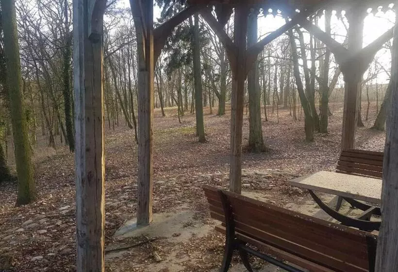 Lomakeskus Pałac Kwilecki  Agroturystyka Premium & Spa