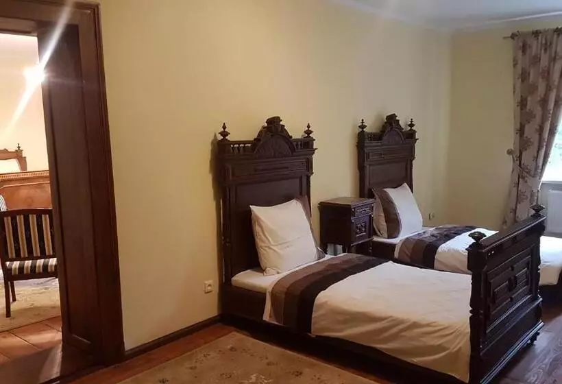 Lomakeskus Pałac Kwilecki  Agroturystyka Premium & Spa