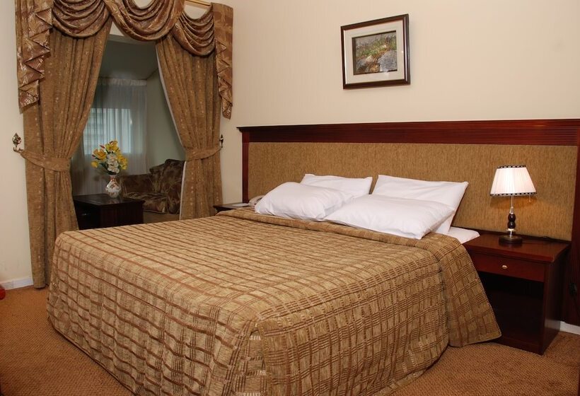 Al Bustan Hotels Flats