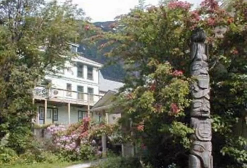 Alaska's Capital Inn Bed And Breakfast